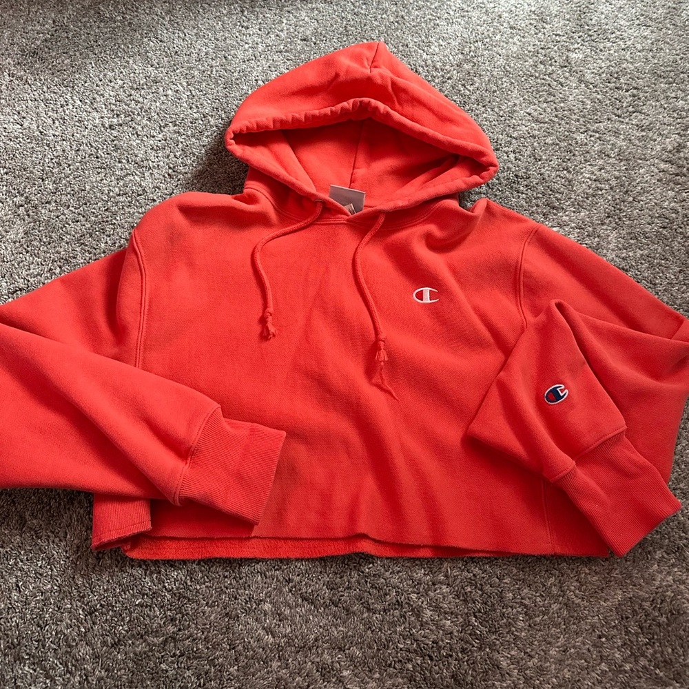 Cropped Champion Sweatshirt